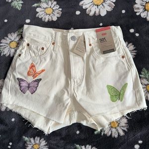 Off white Levi’s 501 High waisted Shorts